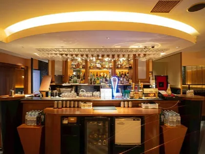 くいーんずくらぶ3